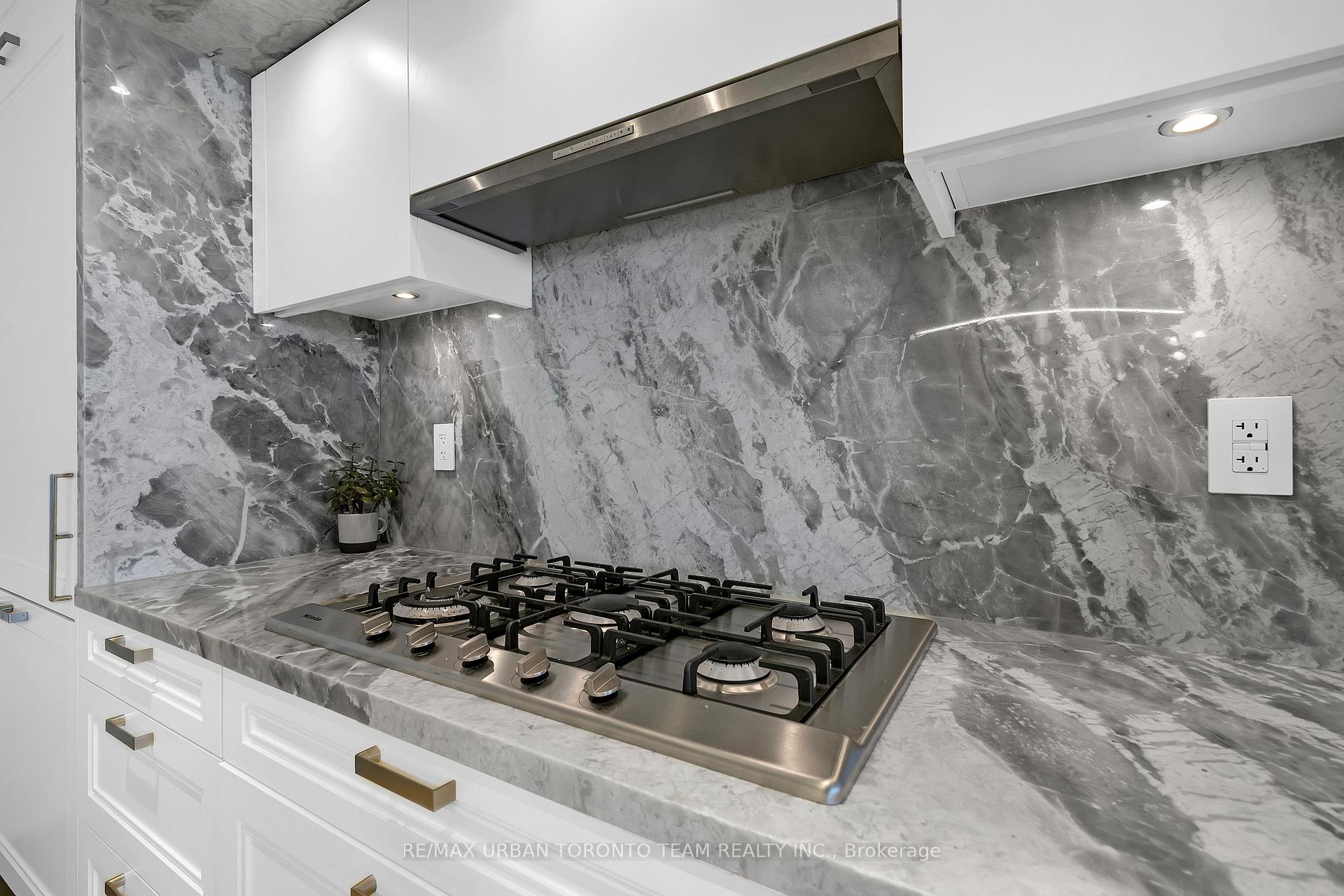 Photo 11 of Unit 301, 155 Merchants Wharf, Toronto, Waterfront Communities — HOMEH