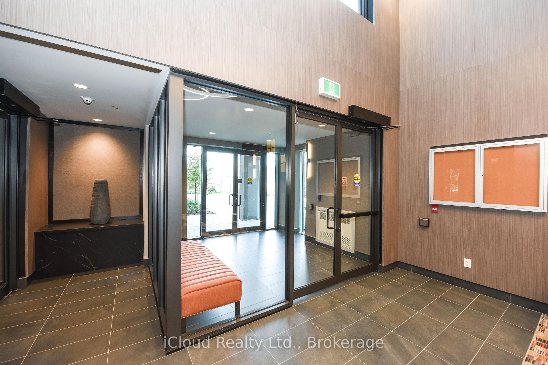 Photo 7 of Unit 004, 95 Dundas Street, Oakville, Glenorchy — HOMEH