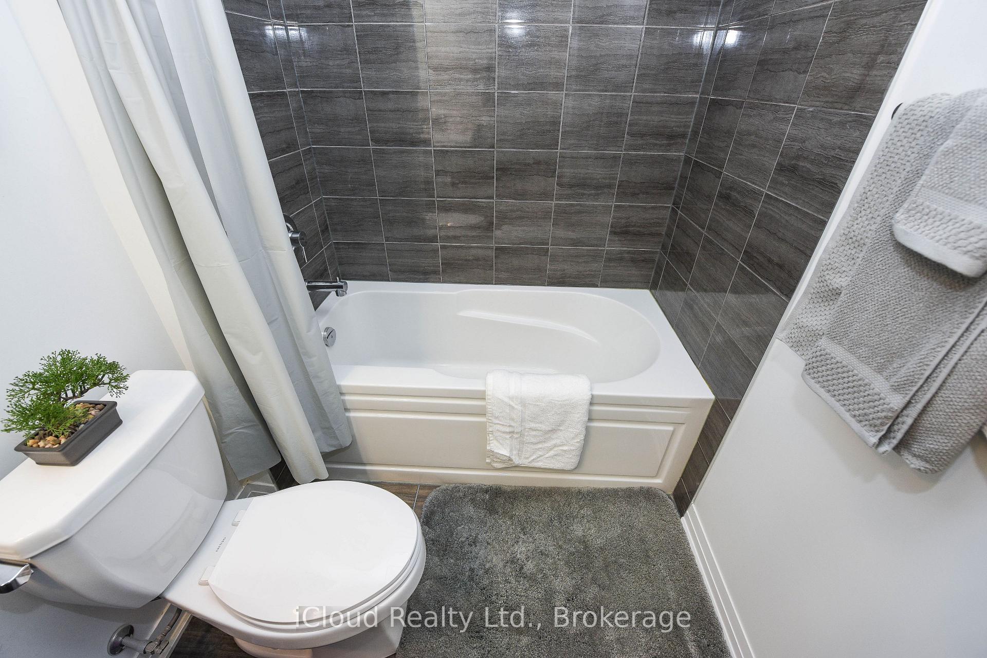 Photo 30 of Unit 004, 95 Dundas Street, Oakville, Glenorchy — HOMEH