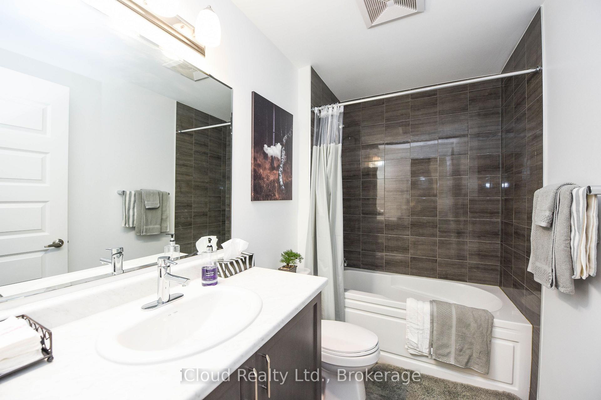 Photo 39 of Unit 004, 95 Dundas Street, Oakville, Glenorchy — HOMEH