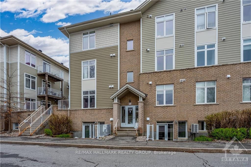 Photo 2 of Unit C, 326 Everest Private, Ottawa, Elmvale Acres — HOMEH