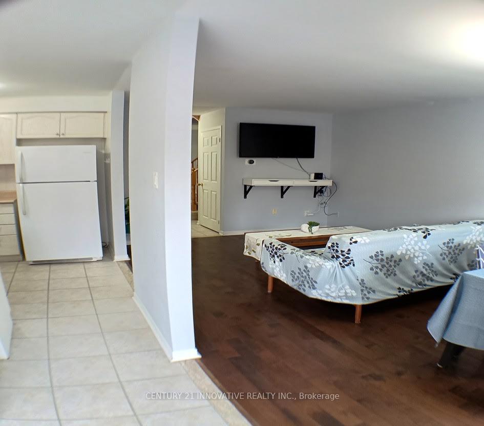 Photo 2 of 761 Joe Persechini Drive, Newmarket, Summerhill Estates — HOMEH