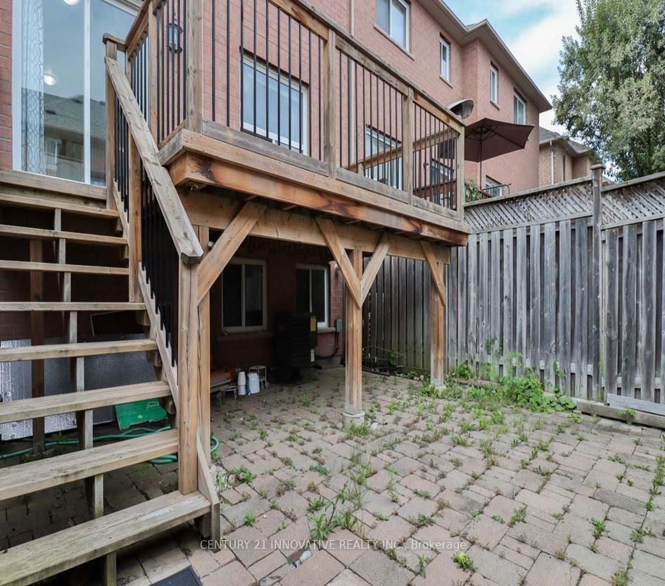 Photo 11 of 761 Joe Persechini Drive, Newmarket, Summerhill Estates — HOMEH