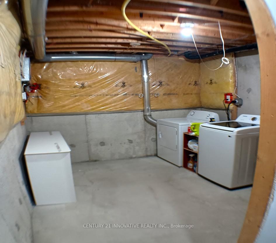 Photo 13 of 761 Joe Persechini Drive, Newmarket, Summerhill Estates — HOMEH
