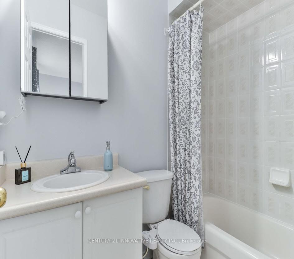 Photo 24 of 761 Joe Persechini Drive, Newmarket, Summerhill Estates — HOMEH