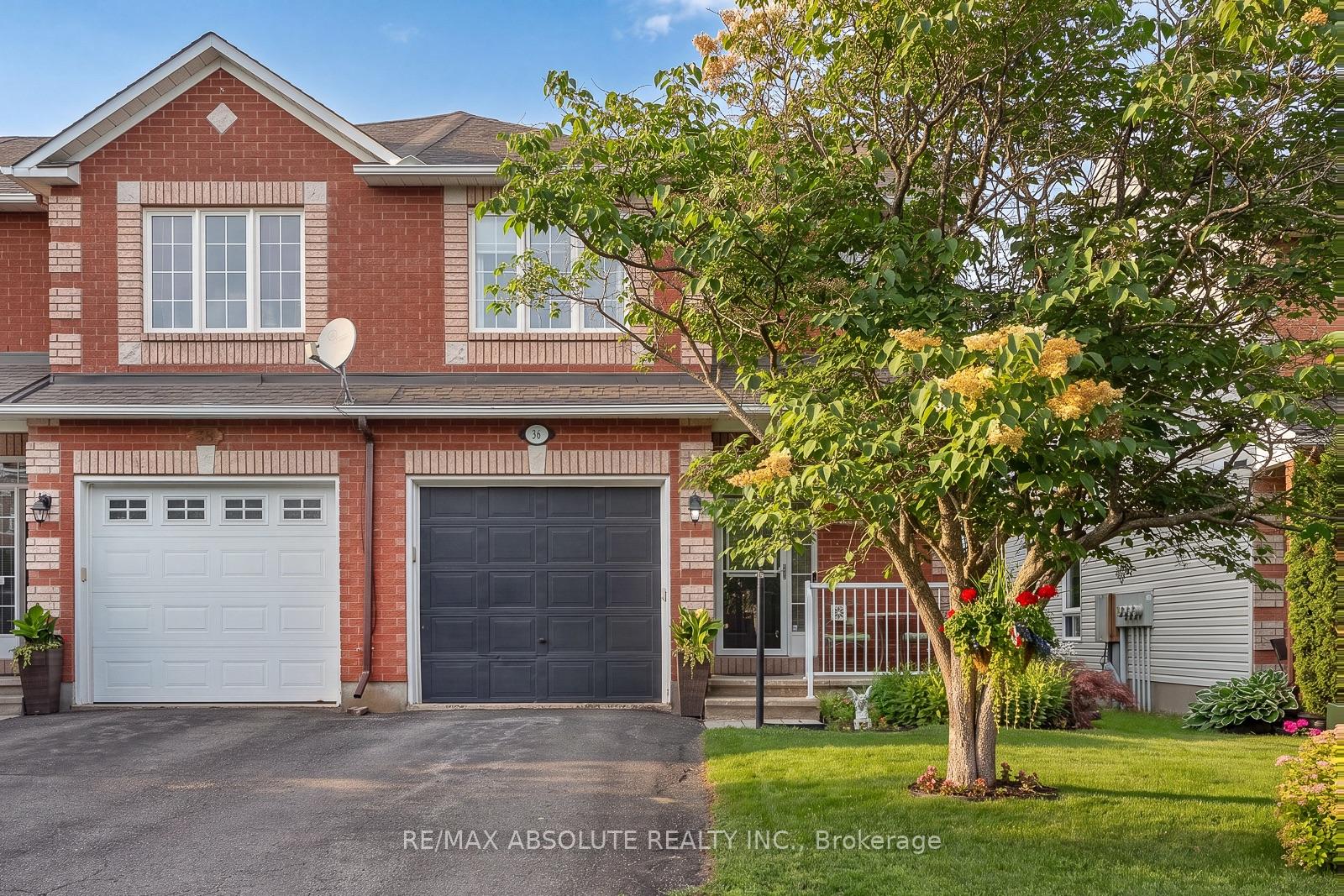 Photo 1 of 36 Chantilly Gate, Ottawa, Stittsville (North) — HOMEH