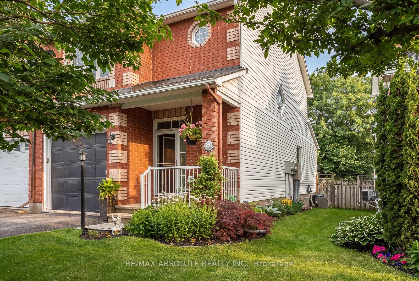 Photo 3 of 36 Chantilly Gate, Ottawa, Stittsville (North) — HOMEH