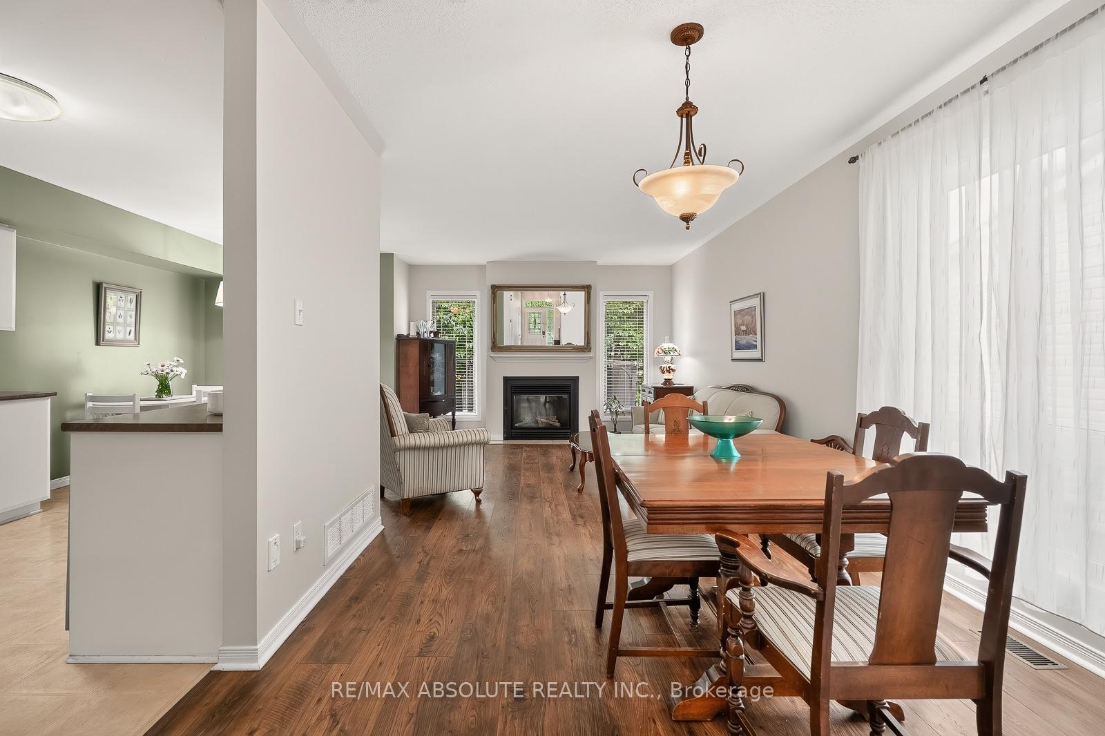 Photo 10 of 36 Chantilly Gate, Ottawa, Stittsville (North) — HOMEH