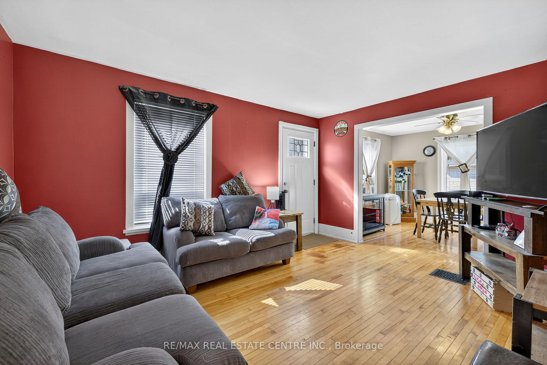 Photo 11 of 135 Frederick Street E, Wellington North, Arthur — HOMEH