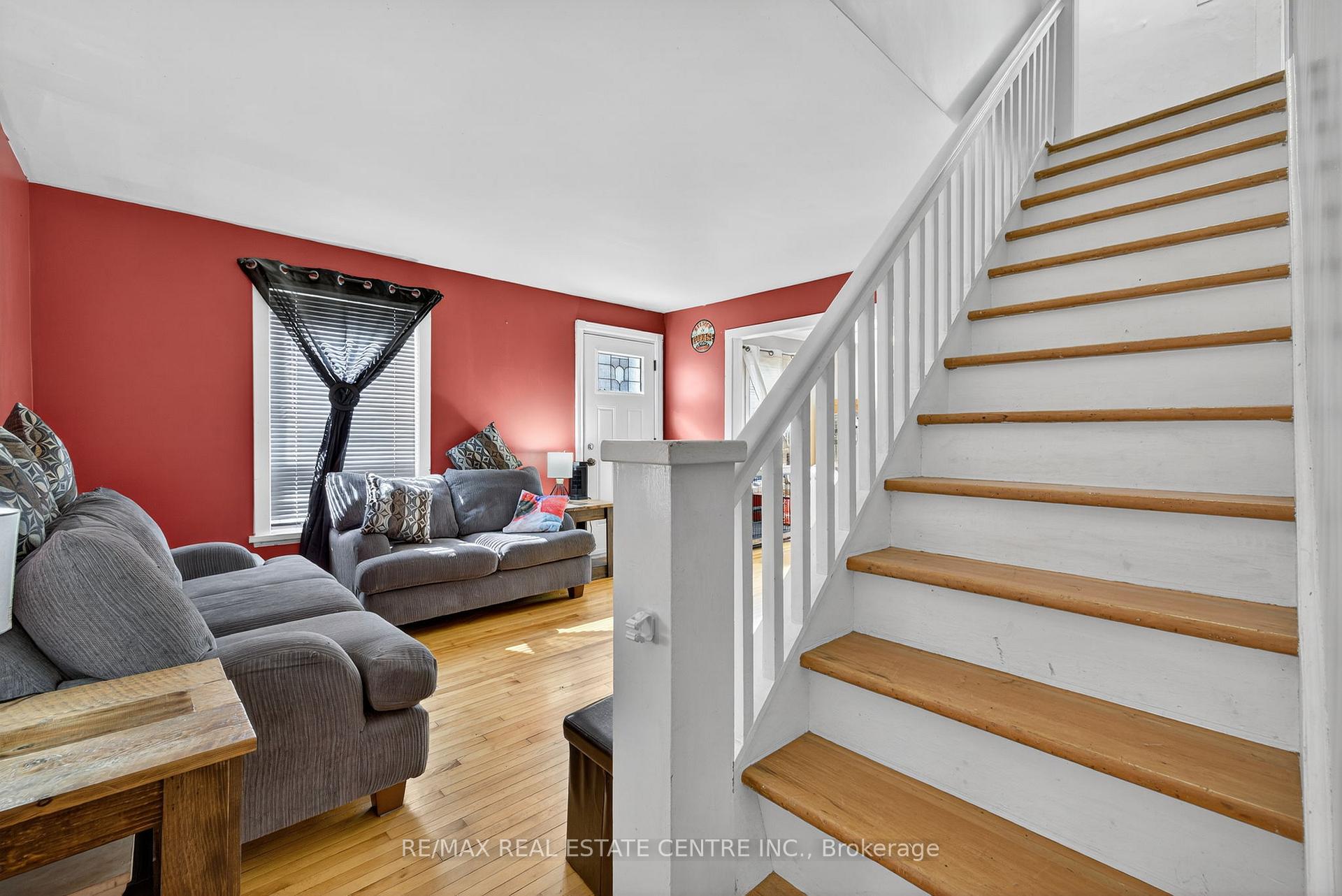 Photo 13 of 135 Frederick Street E, Wellington North, Arthur — HOMEH