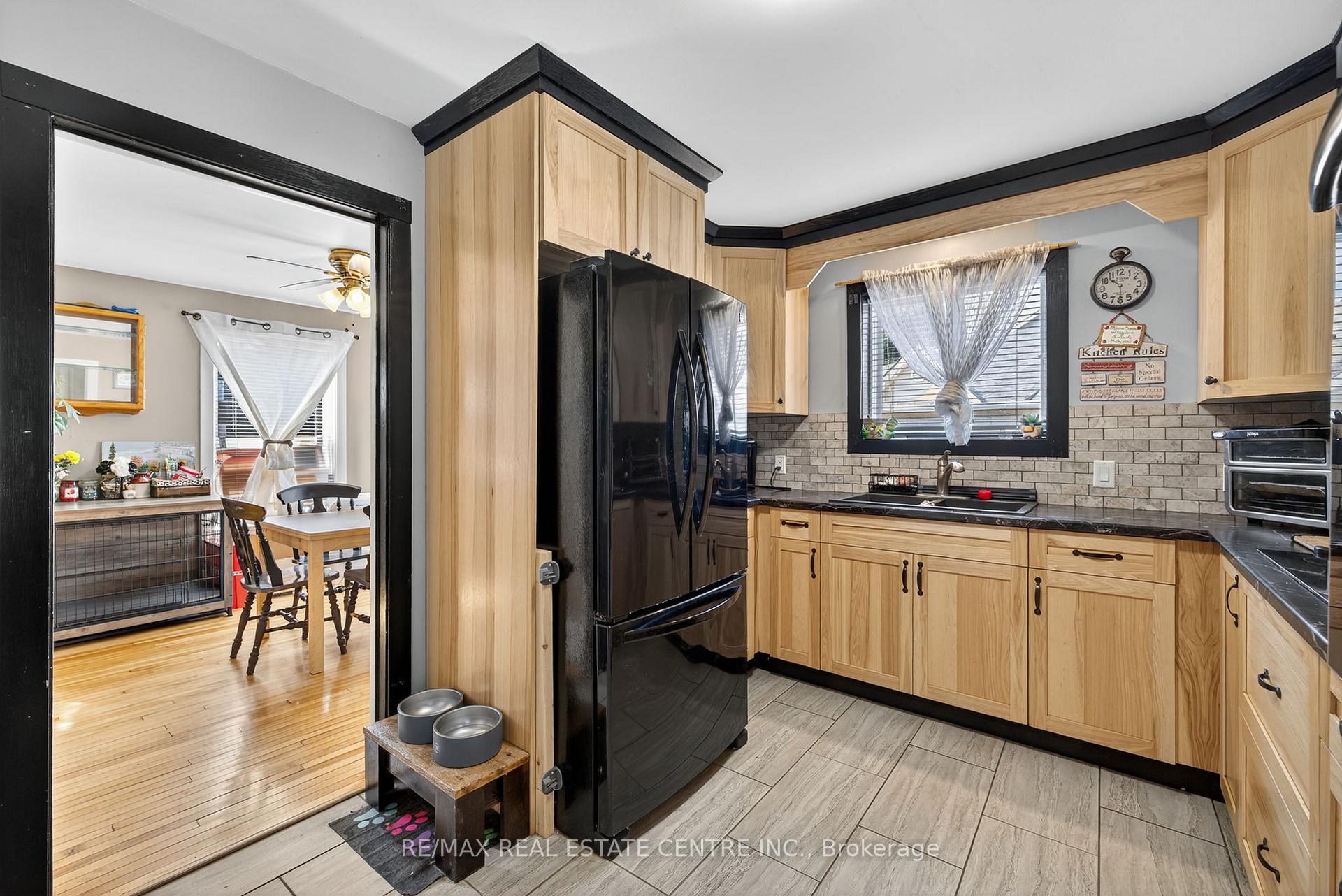 Photo 18 of 135 Frederick Street E, Wellington North, Arthur — HOMEH