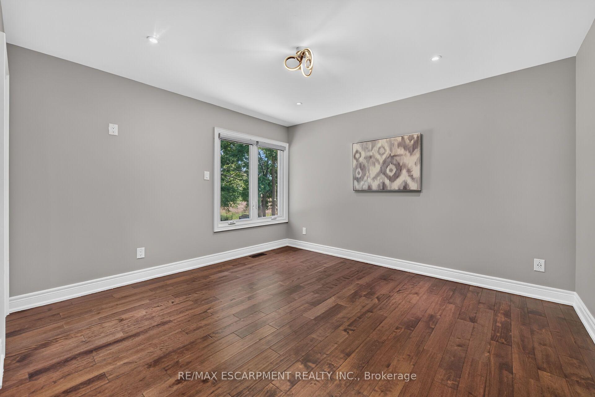 Photo 25 of 129 Aldercrest Avenue, Hamilton, Rural Glanbrook — HOMEH