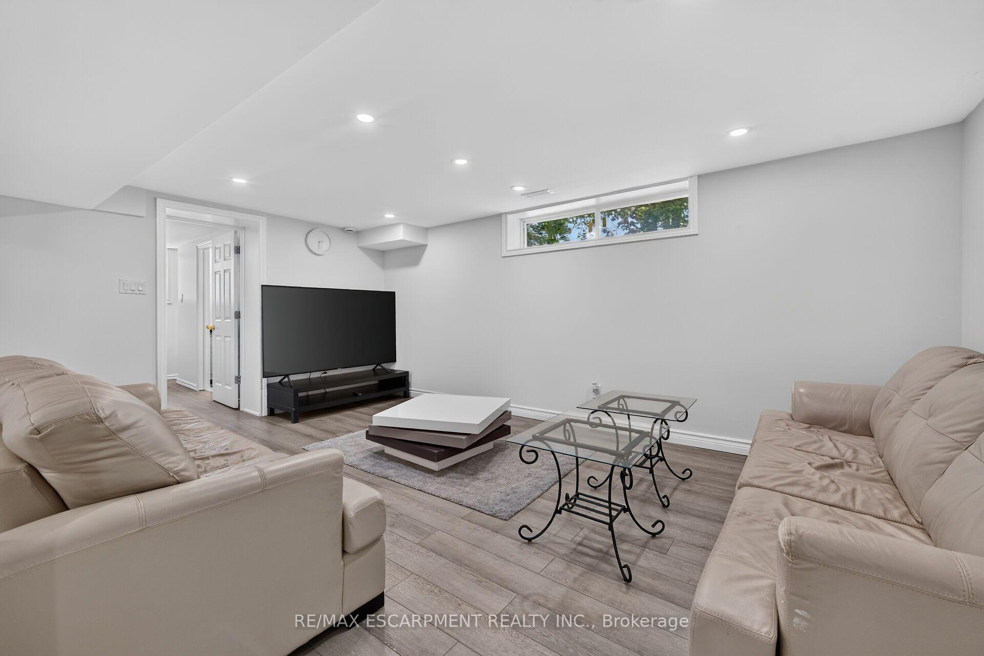 Photo 32 of 129 Aldercrest Avenue, Hamilton, Rural Glanbrook — HOMEH