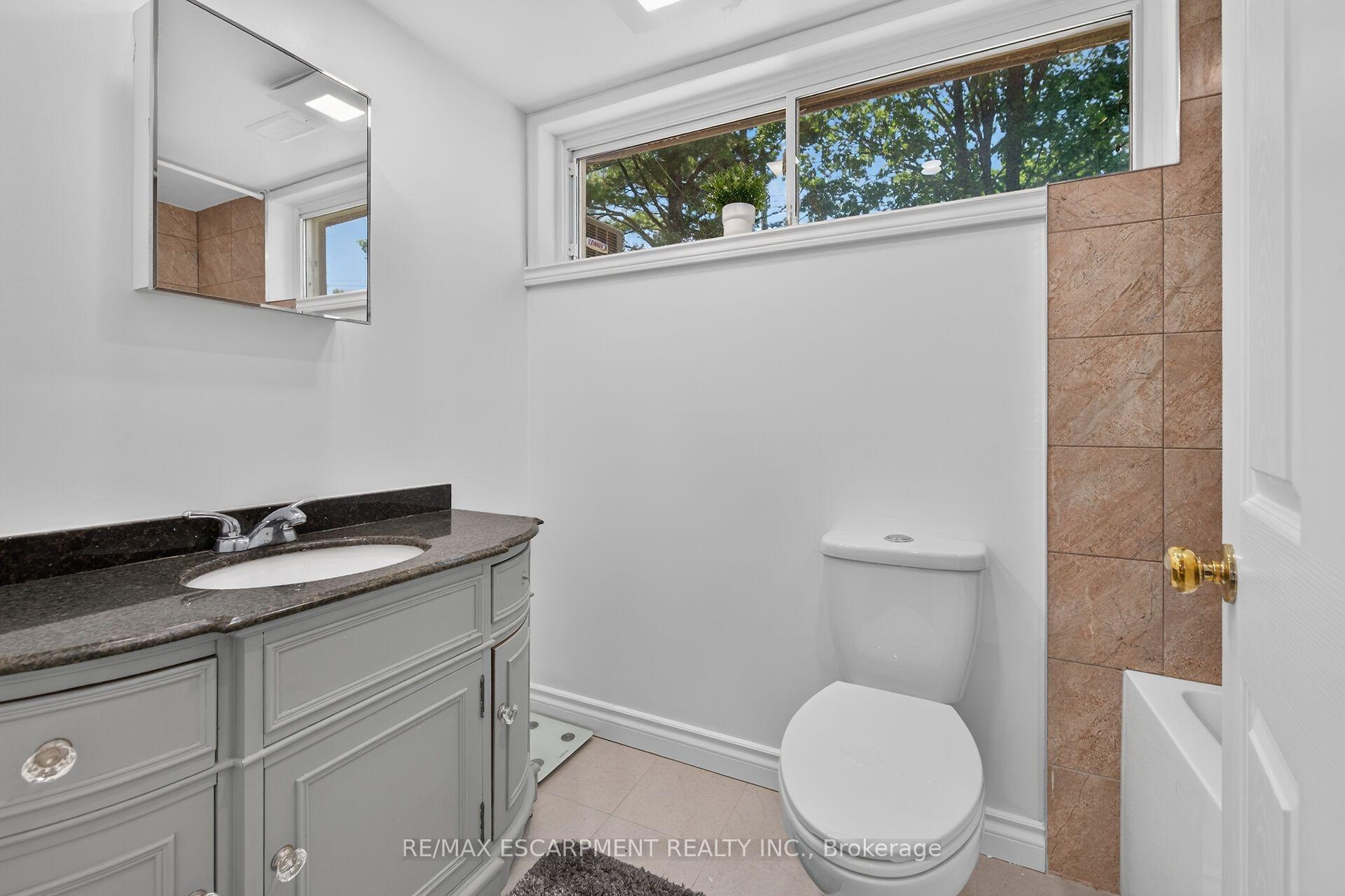 Photo 38 of 129 Aldercrest Avenue, Hamilton, Rural Glanbrook — HOMEH