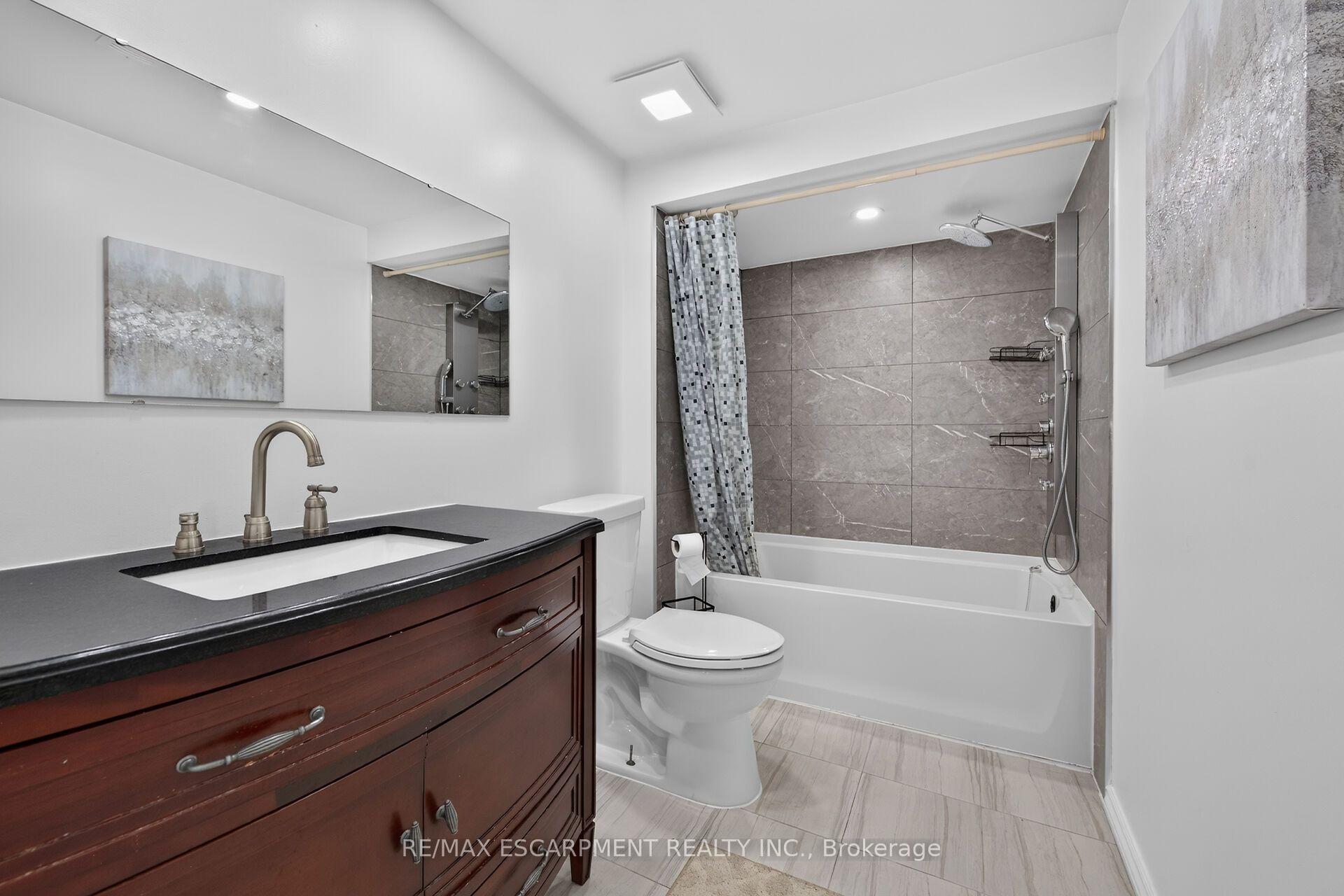 Photo 43 of 129 Aldercrest Avenue, Hamilton, Rural Glanbrook — HOMEH