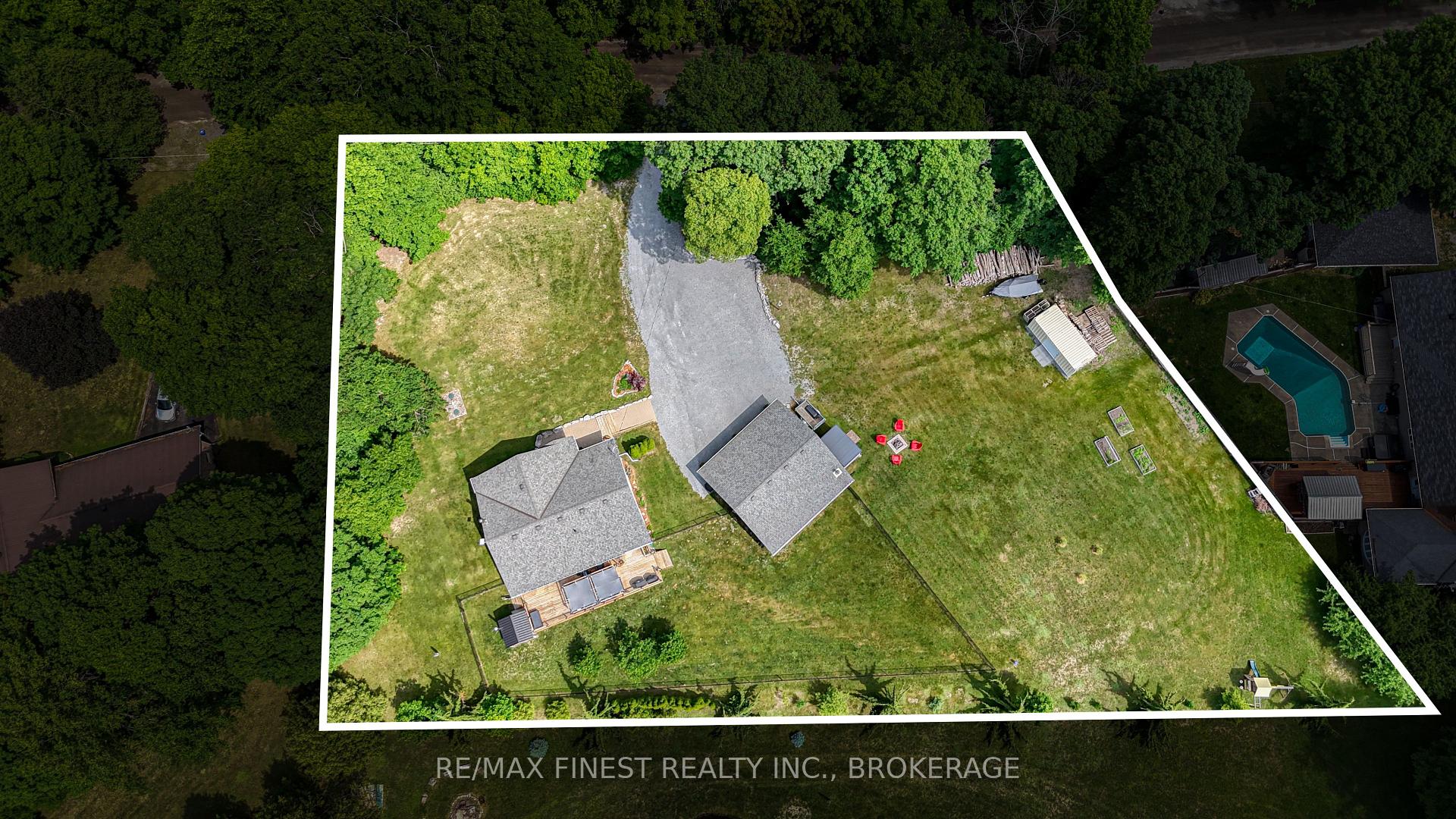 Photo 3 of 1415 Rickards Road, Frontenac, Frontenac South — HOMEH