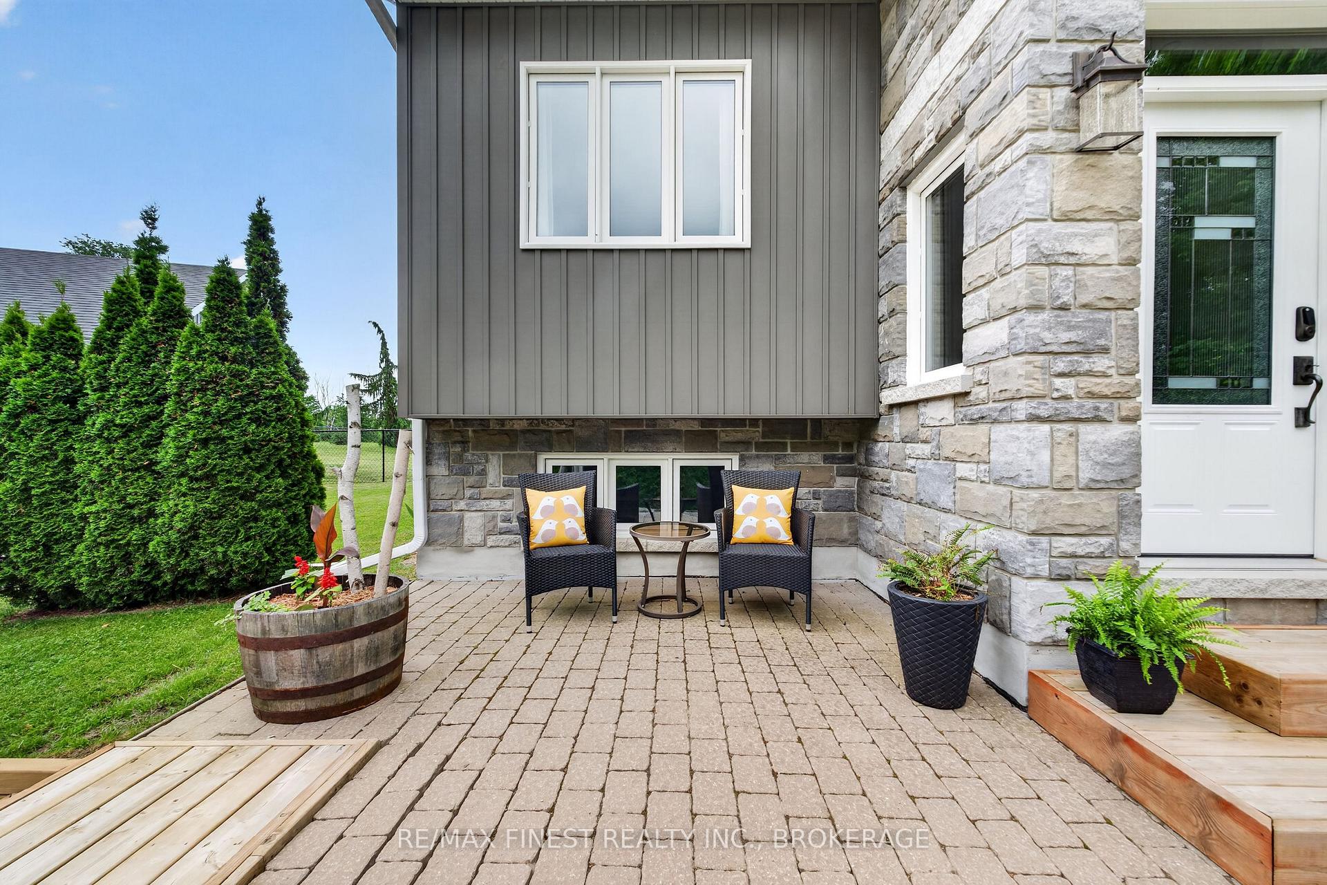 Photo 5 of 1415 Rickards Road, Frontenac, Frontenac South — HOMEH