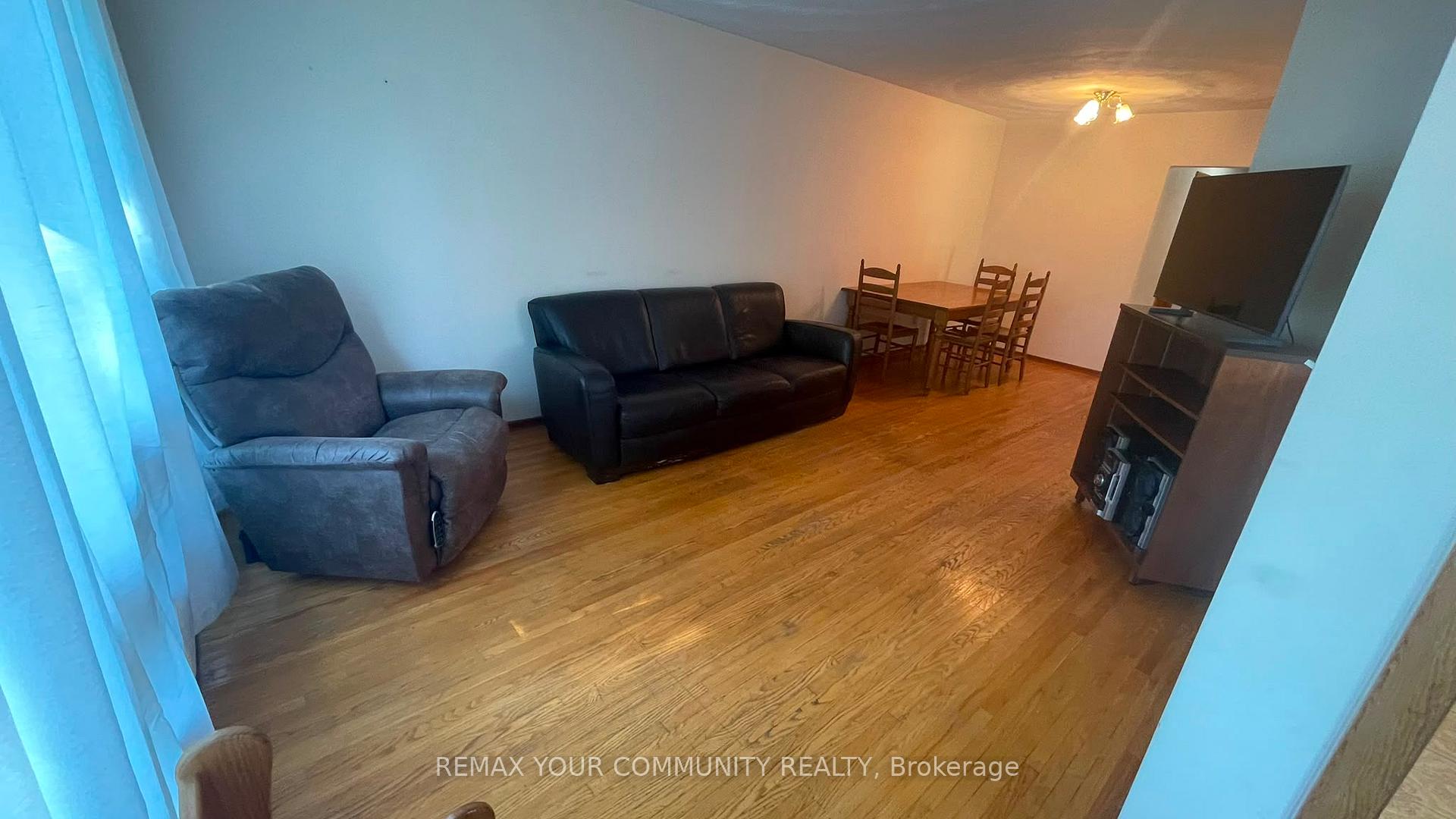 Photo 6 of 163 Durham Street, Oshawa, Vanier — HOMEH