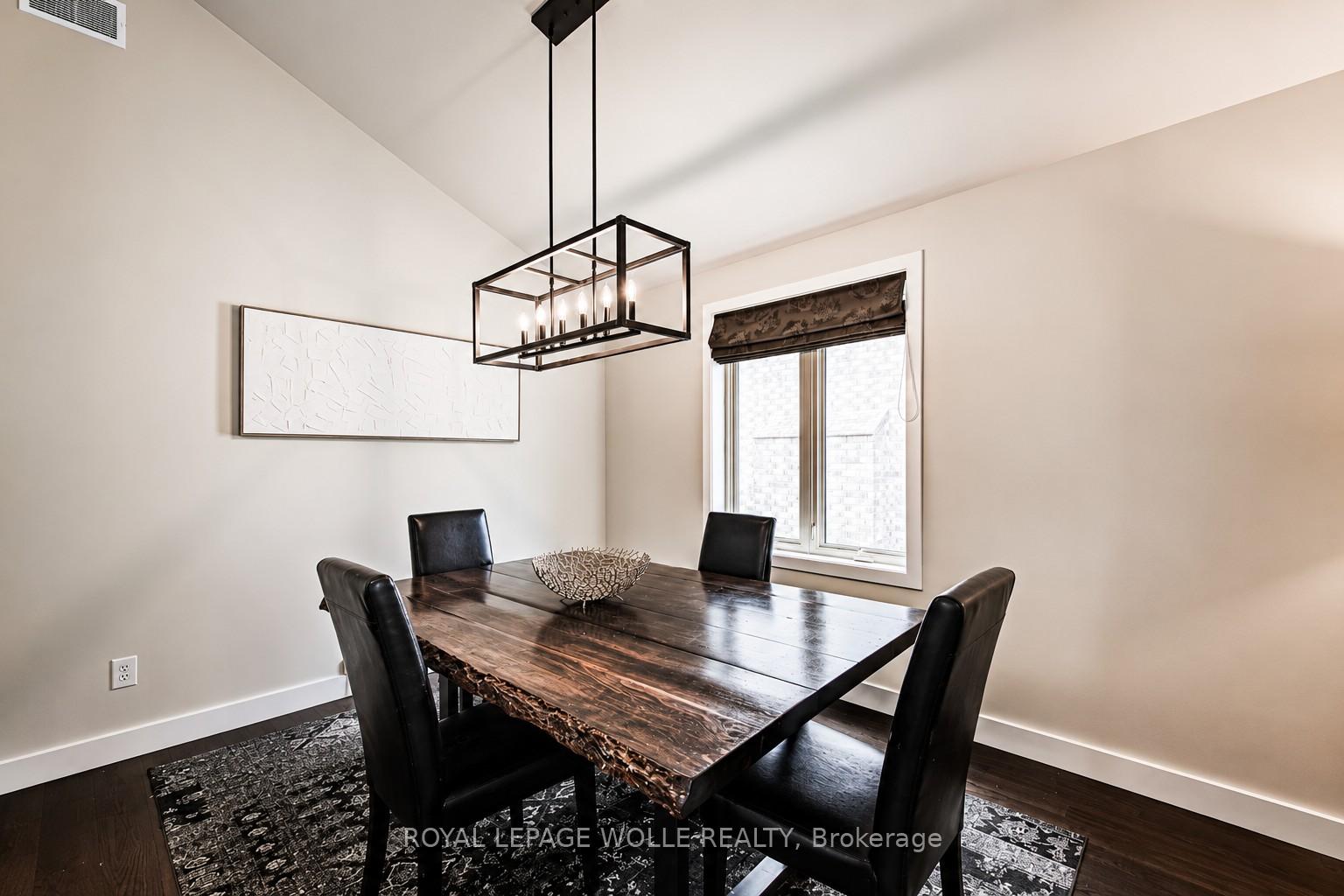 Photo 8 of 561 Chancery Lane, Waterloo, Columbia Forest — HOMEH