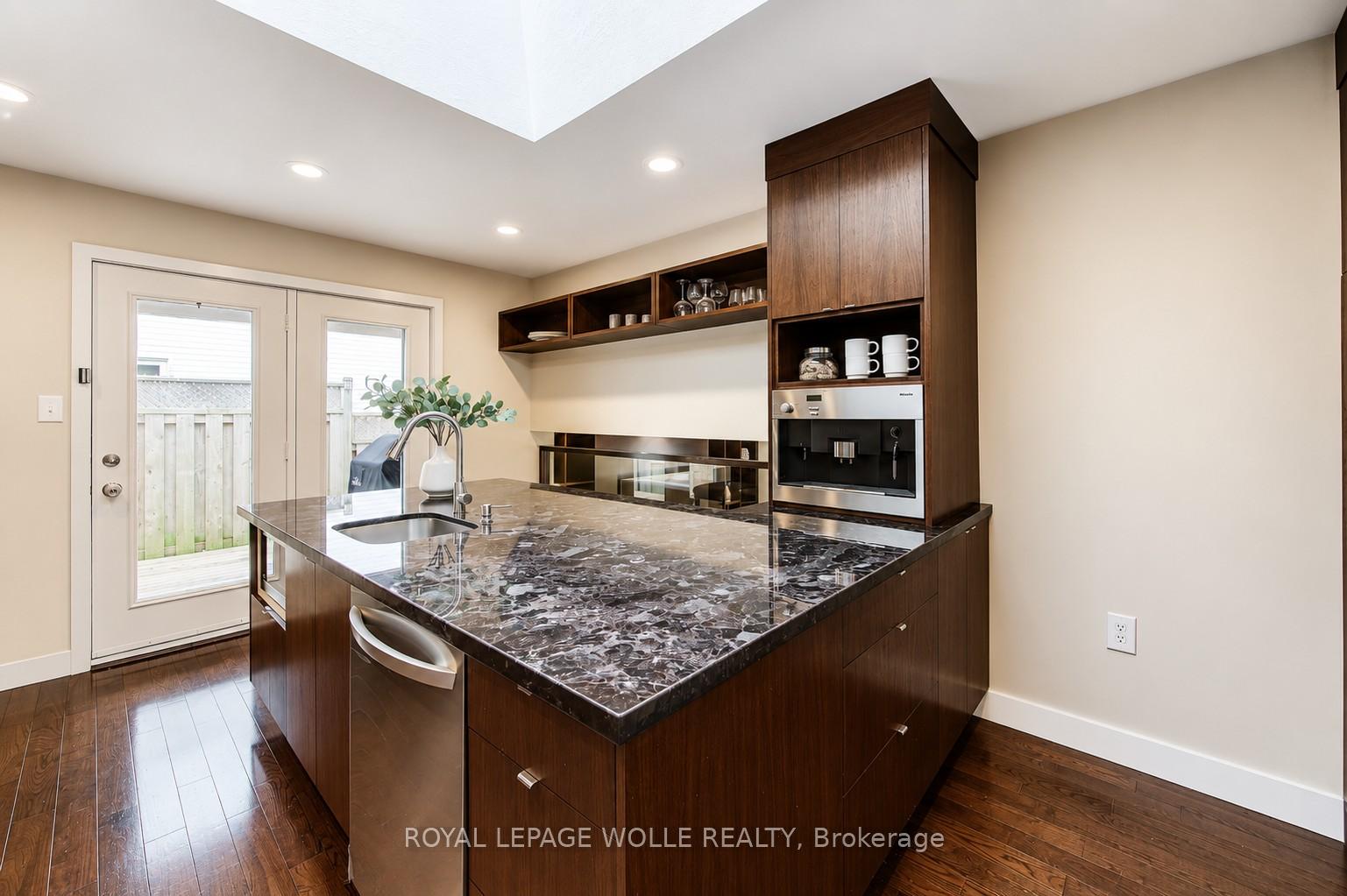 Photo 12 of 561 Chancery Lane, Waterloo, Columbia Forest — HOMEH