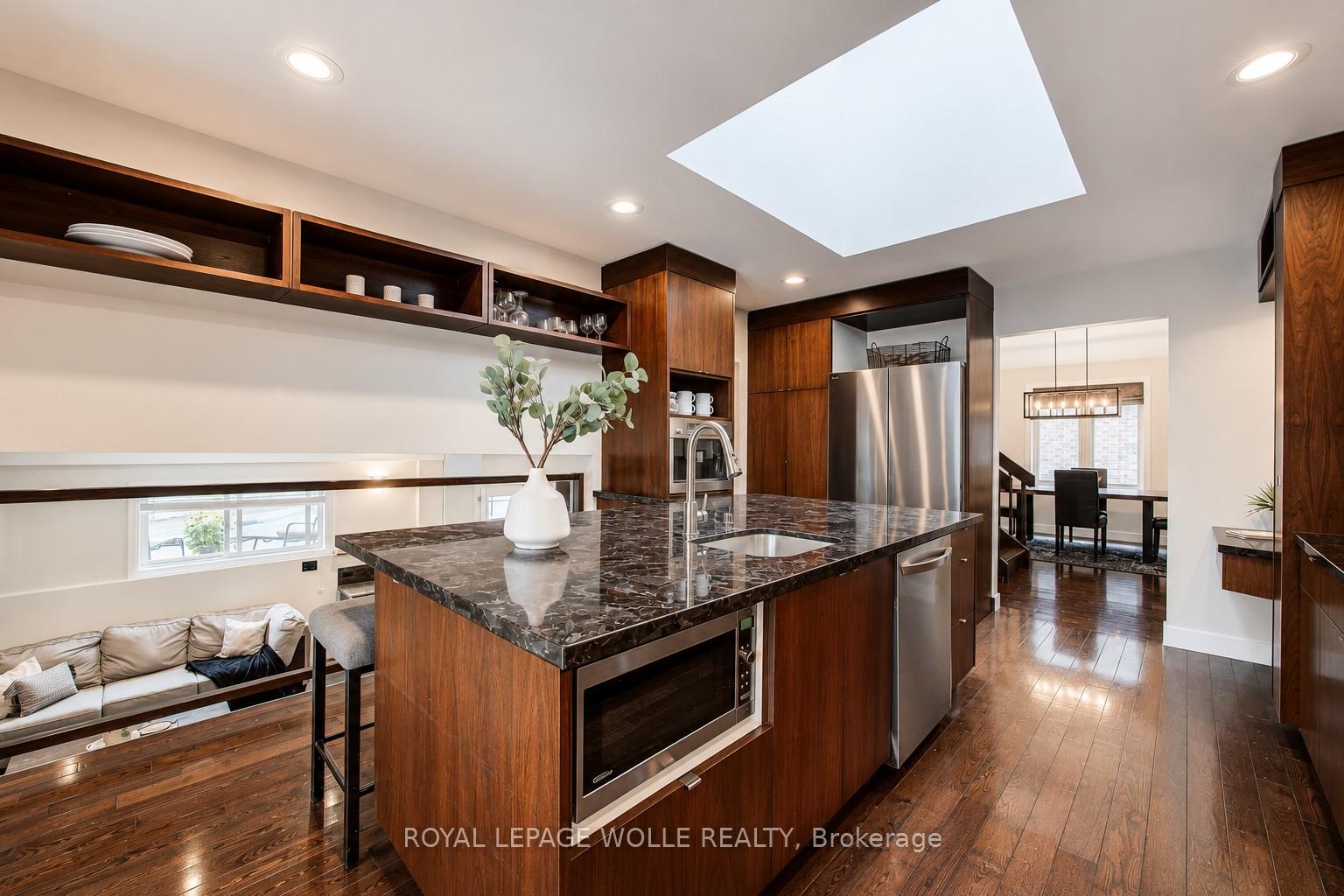 Photo 15 of 561 Chancery Lane, Waterloo, Columbia Forest — HOMEH