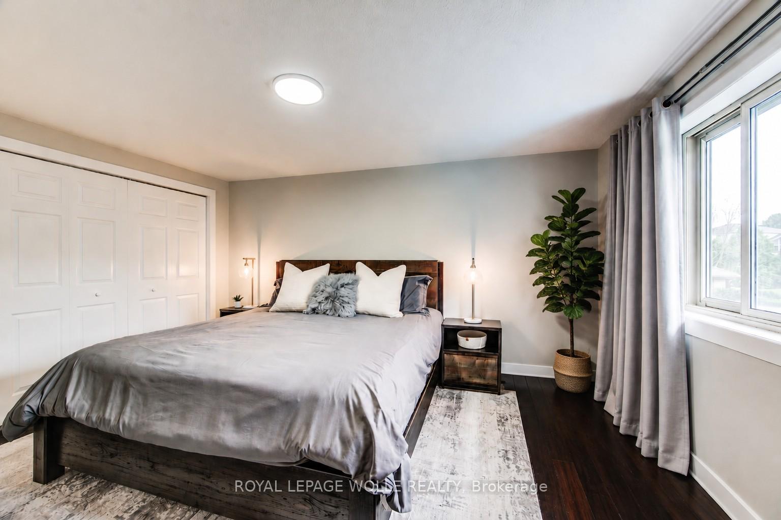Photo 21 of 561 Chancery Lane, Waterloo, Columbia Forest — HOMEH