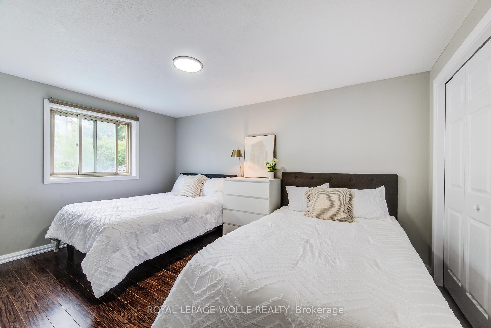 Photo 23 of 561 Chancery Lane, Waterloo, Columbia Forest — HOMEH