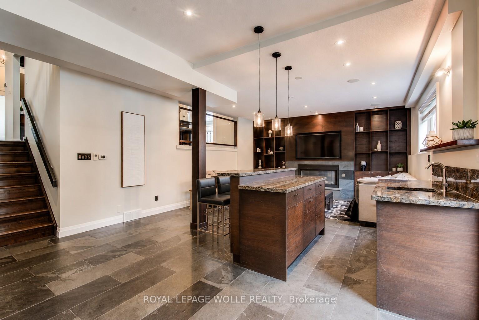 Photo 26 of 561 Chancery Lane, Waterloo, Columbia Forest — HOMEH
