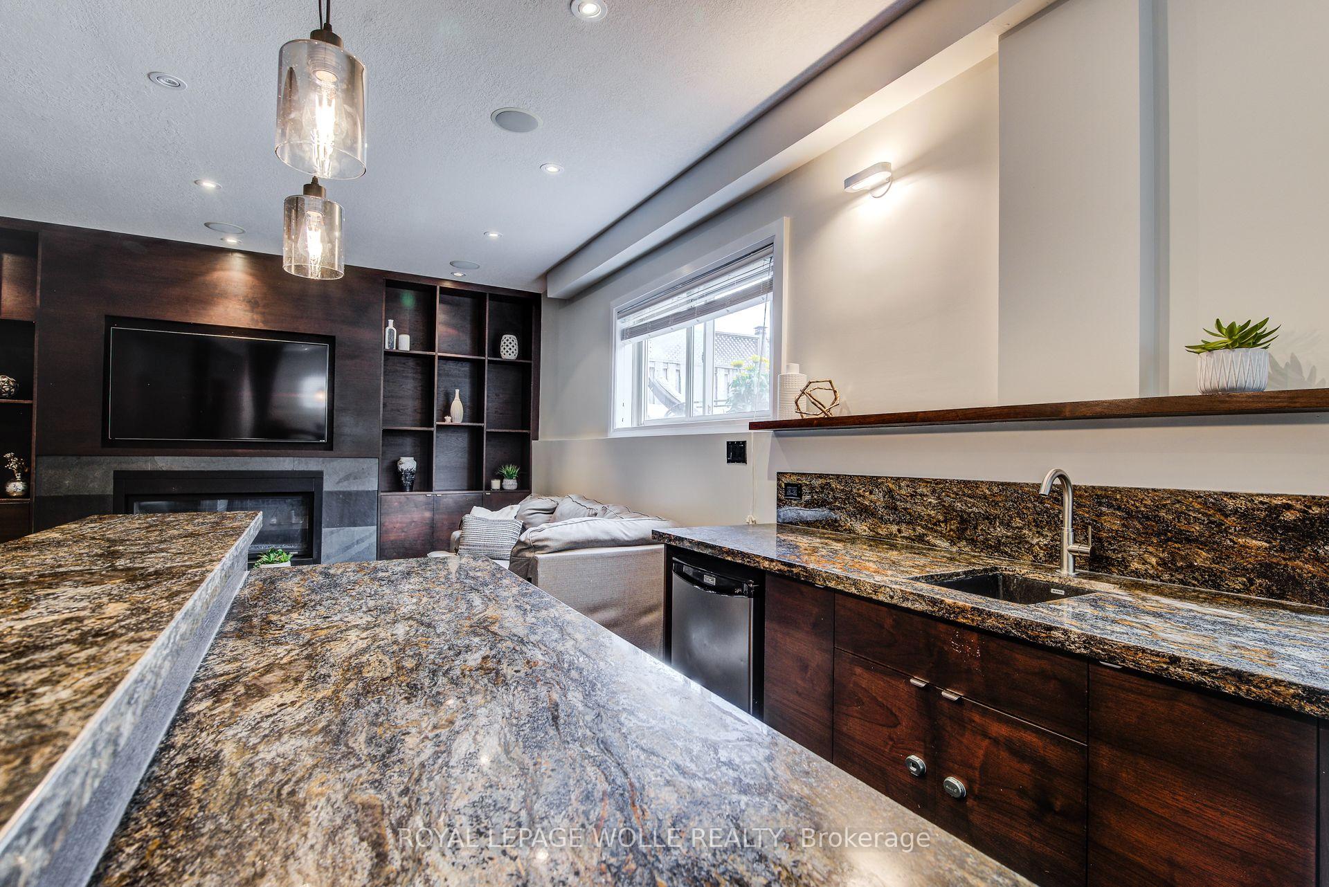 Photo 27 of 561 Chancery Lane, Waterloo, Columbia Forest — HOMEH