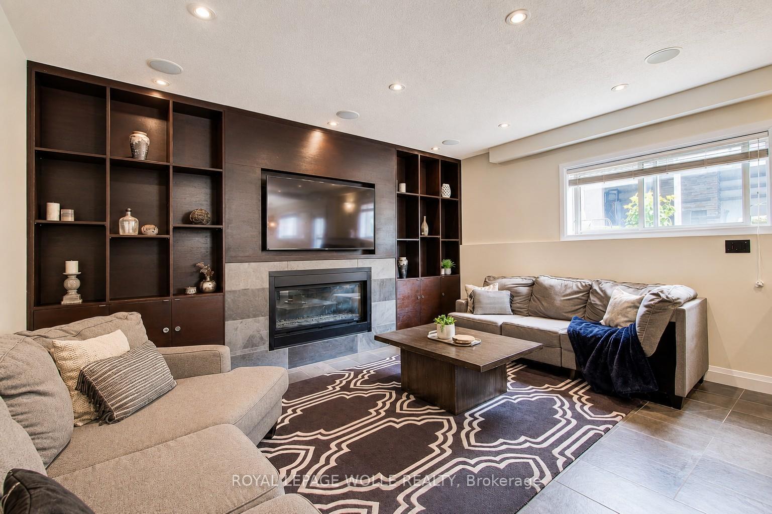 Photo 29 of 561 Chancery Lane, Waterloo, Columbia Forest — HOMEH