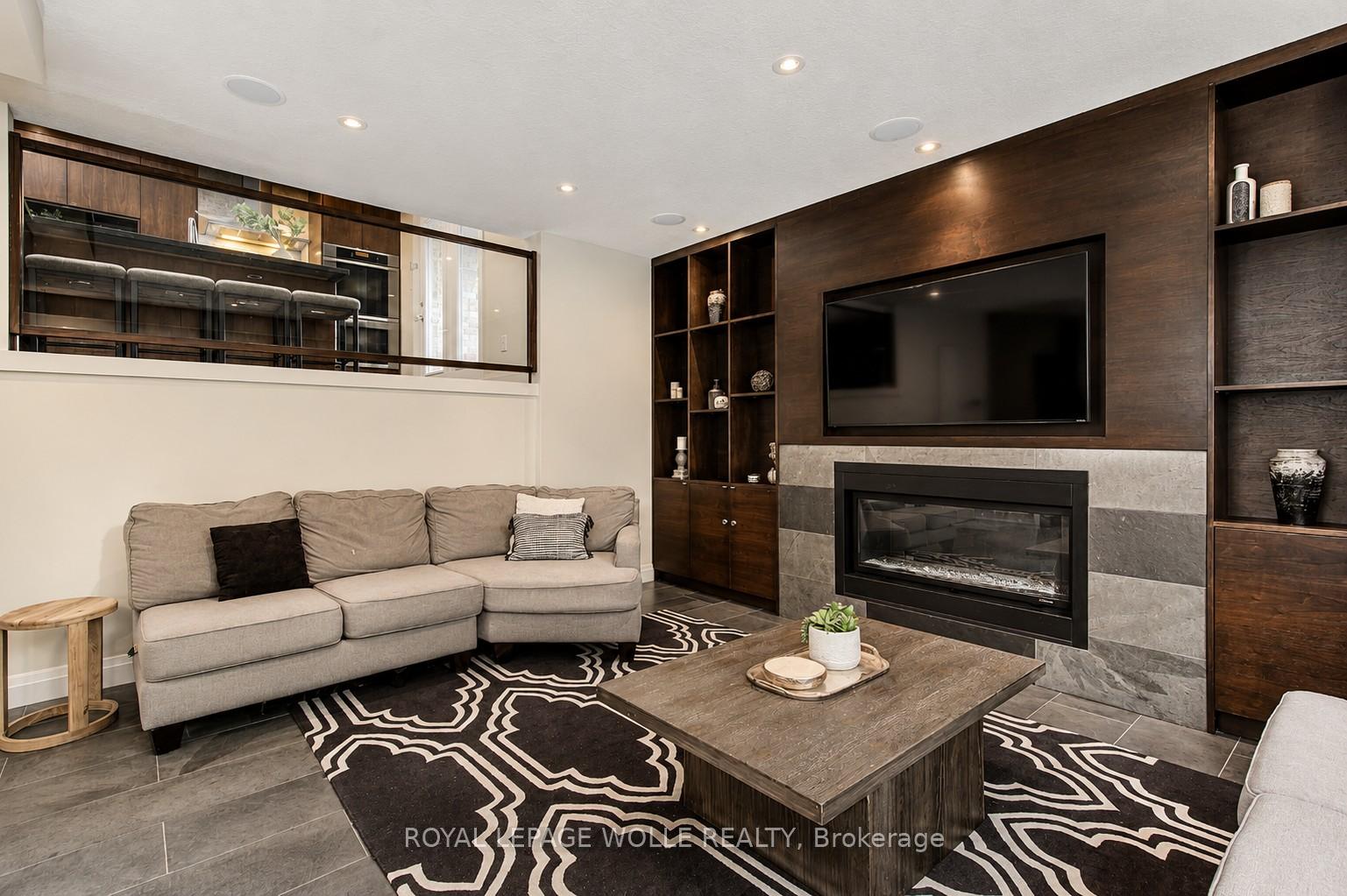 Photo 30 of 561 Chancery Lane, Waterloo, Columbia Forest — HOMEH