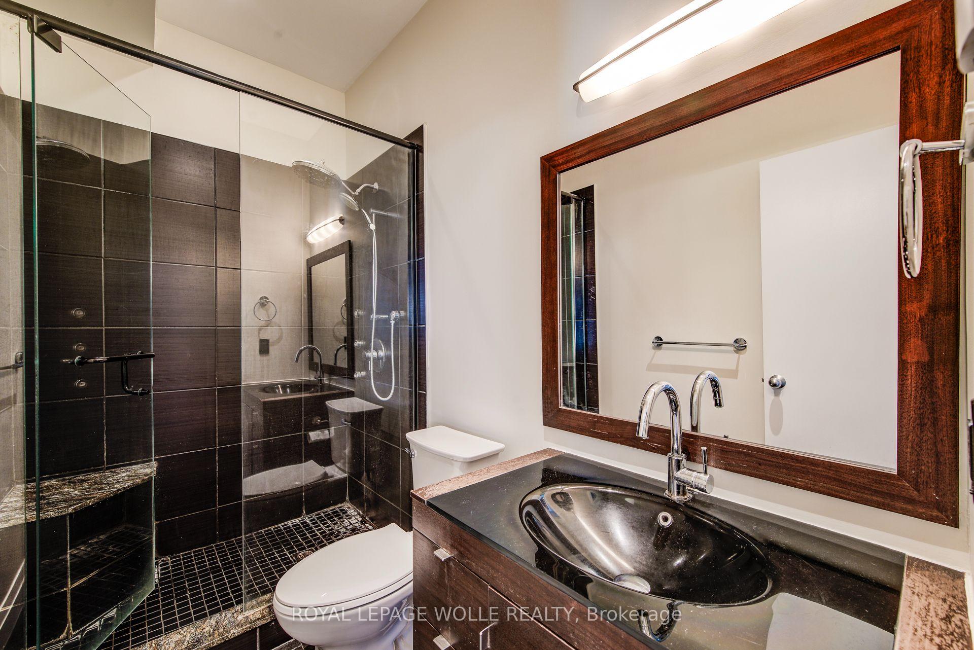 Photo 33 of 561 Chancery Lane, Waterloo, Columbia Forest — HOMEH