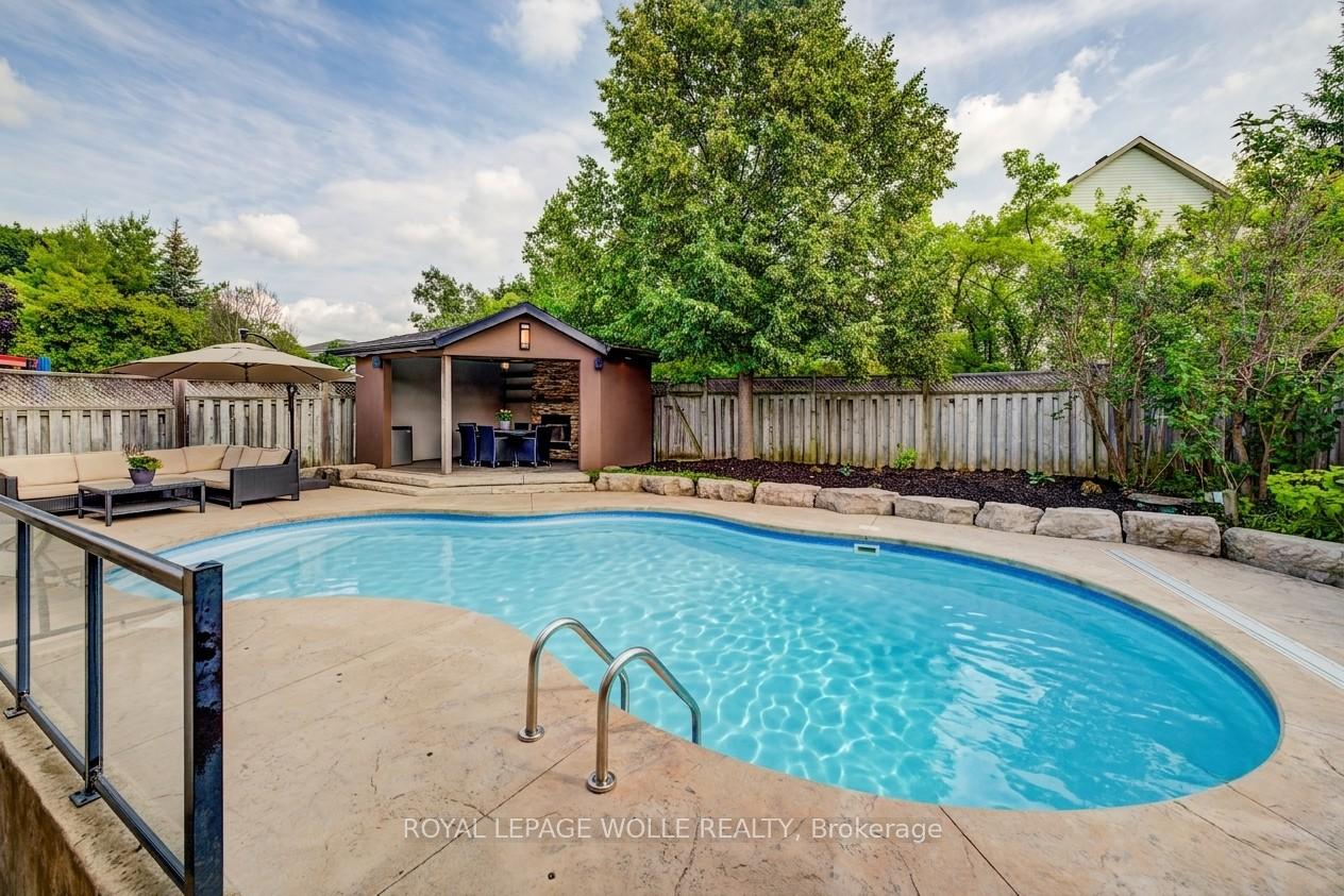 Photo 43 of 561 Chancery Lane, Waterloo, Columbia Forest — HOMEH