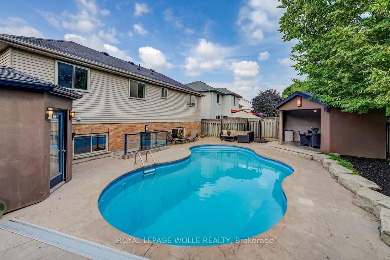 Photo 44 of 561 Chancery Lane, Waterloo, Columbia Forest — HOMEH