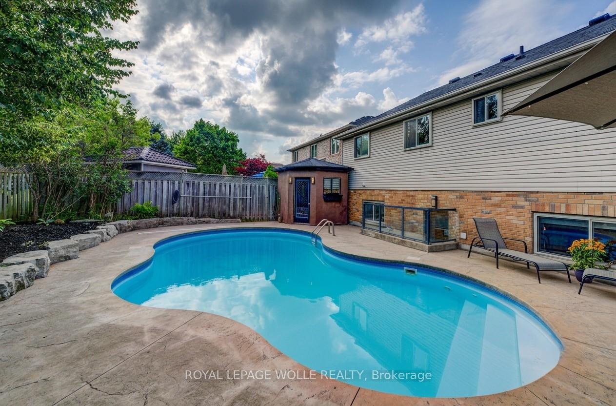 Photo 46 of 561 Chancery Lane, Waterloo, Columbia Forest — HOMEH