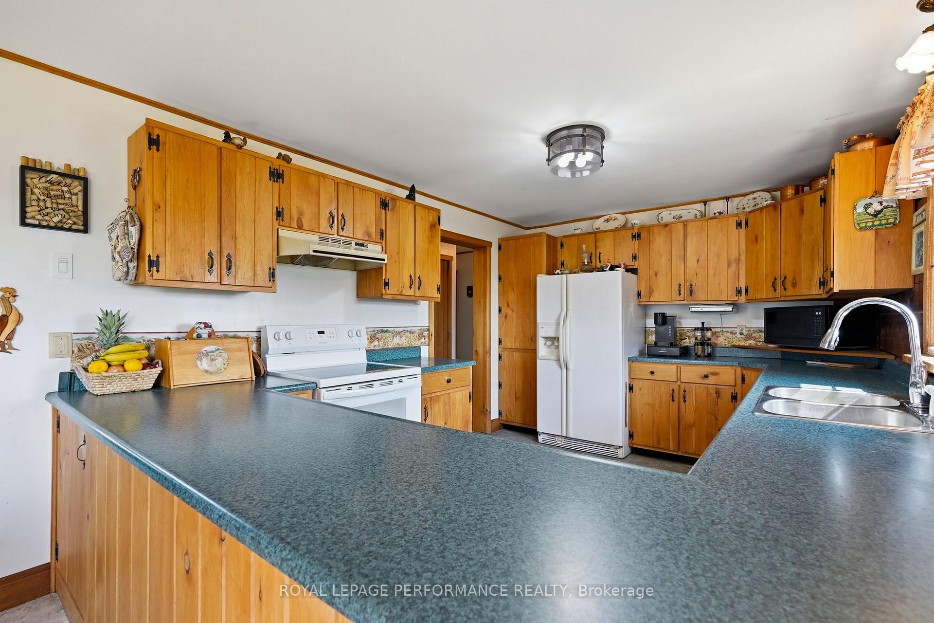 Photo 12 of 2720 County 10 Road, Champlain, Champlain Twp — HOMEH