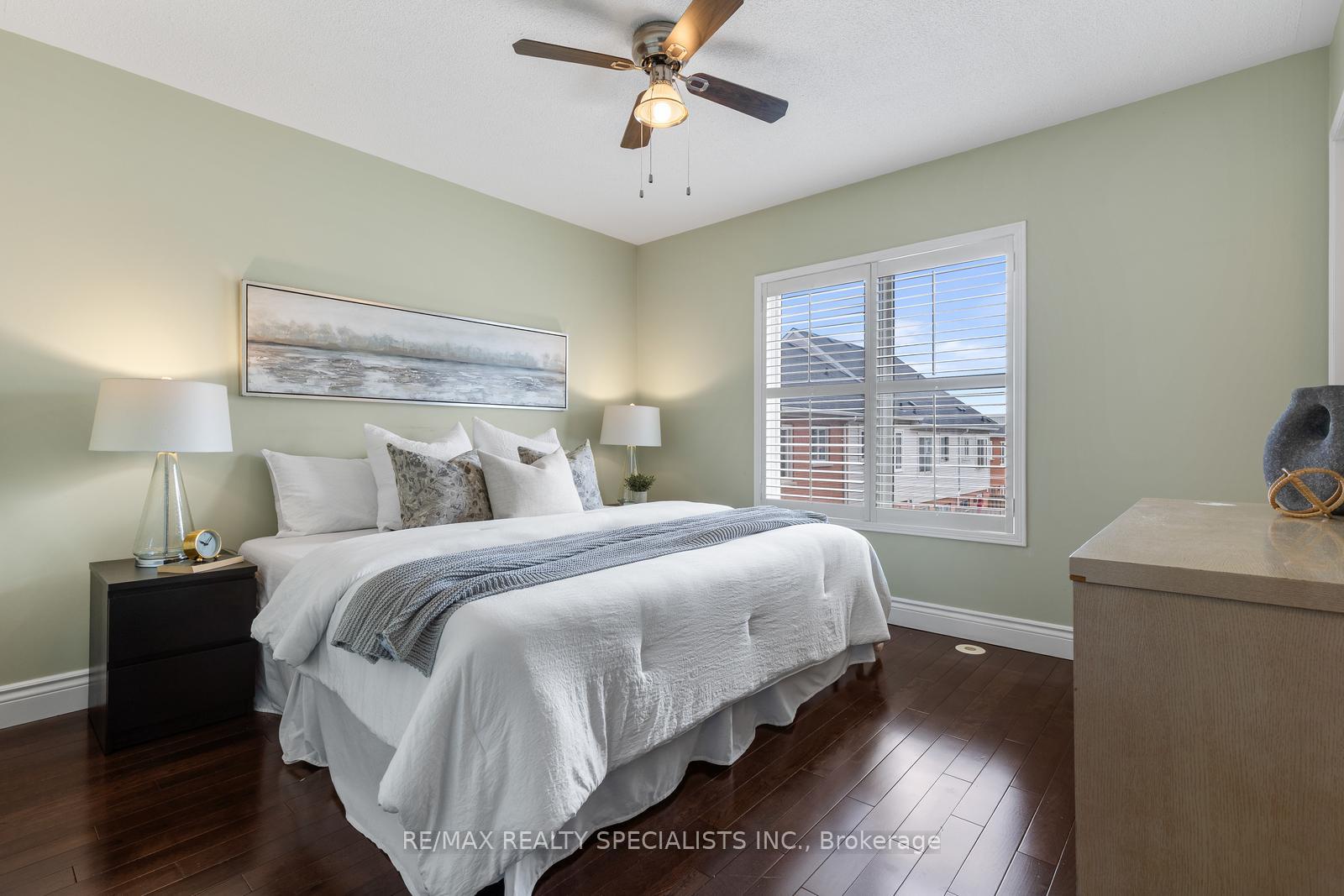 Photo 16 of Unit 8, 201 Tenth Street, Etobicoke, New Toronto — HOMEH