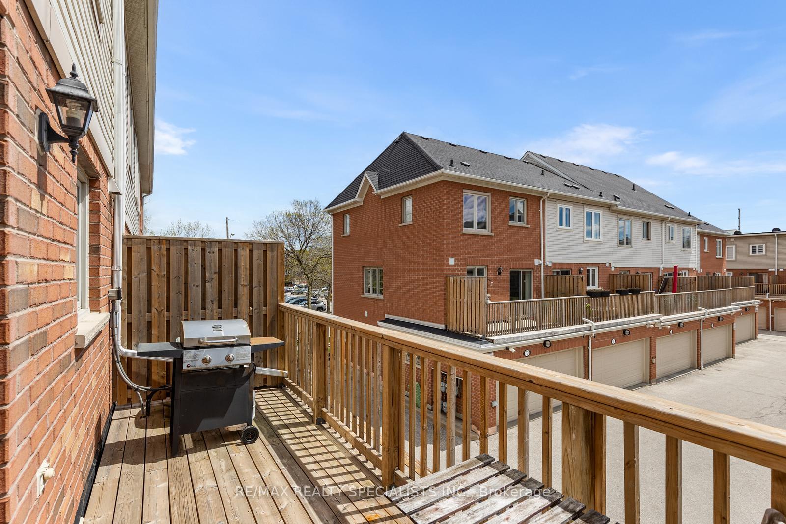 Photo 28 of Unit 8, 201 Tenth Street, Etobicoke, New Toronto — HOMEH