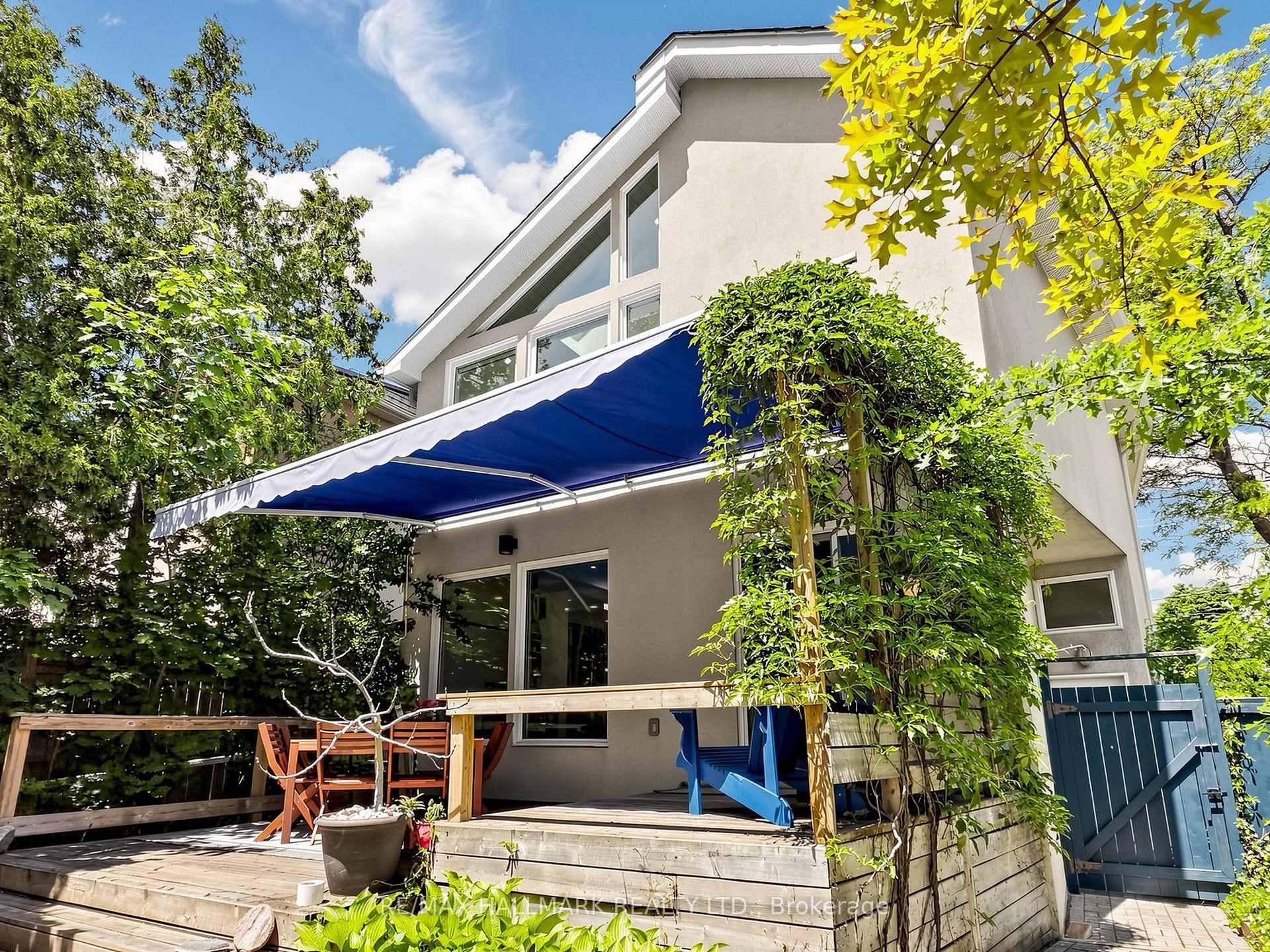 Photo 3 of 63 St Clements Avenue, Toronto, Yonge-Eglinton — HOMEH