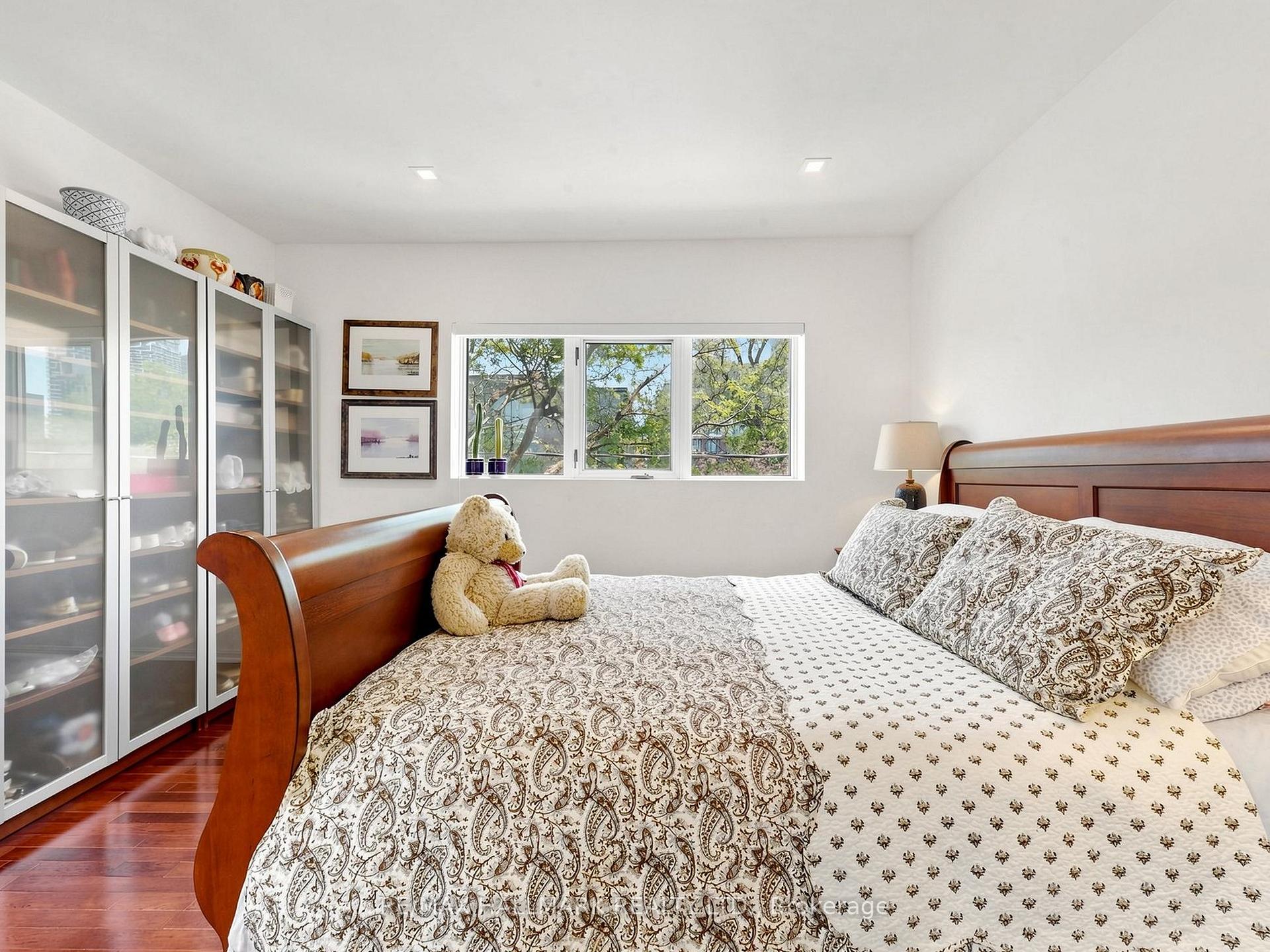 Photo 31 of 63 St Clements Avenue, Toronto, Yonge-Eglinton — HOMEH