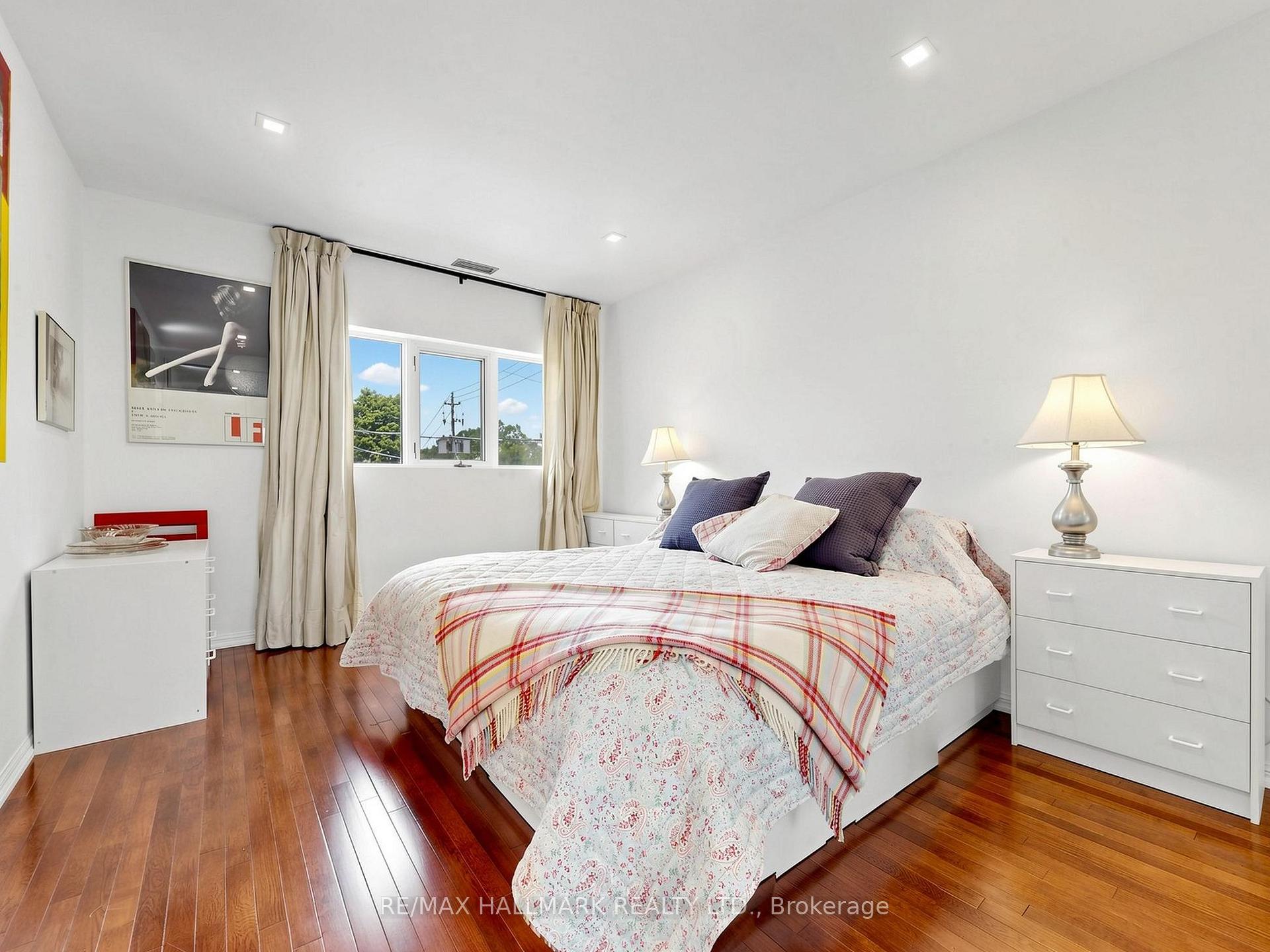 Photo 32 of 63 St Clements Avenue, Toronto, Yonge-Eglinton — HOMEH
