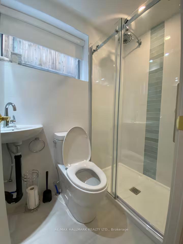 Photo 43 of 63 St Clements Avenue, Toronto, Yonge-Eglinton — HOMEH