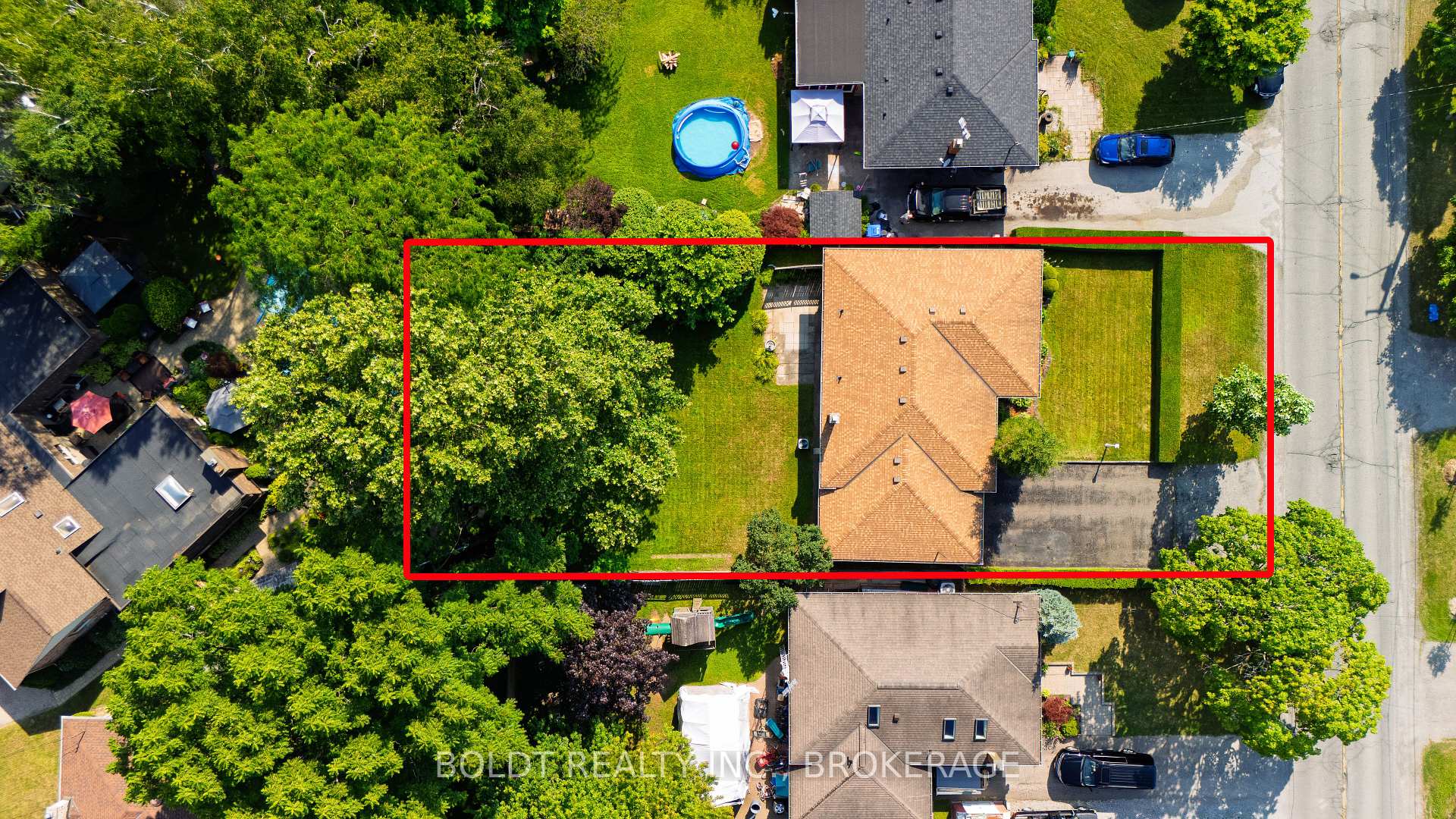 Photo 4 of 620 Scott Street, St. Catharines, Carlton/Bunting — HOMEH
