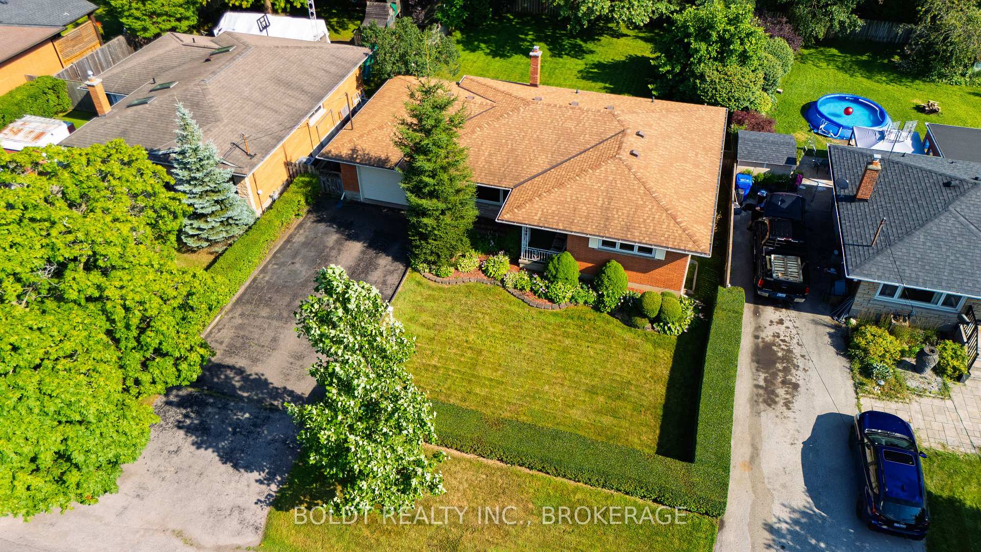 Photo 7 of 620 Scott Street, St. Catharines, Carlton/Bunting — HOMEH