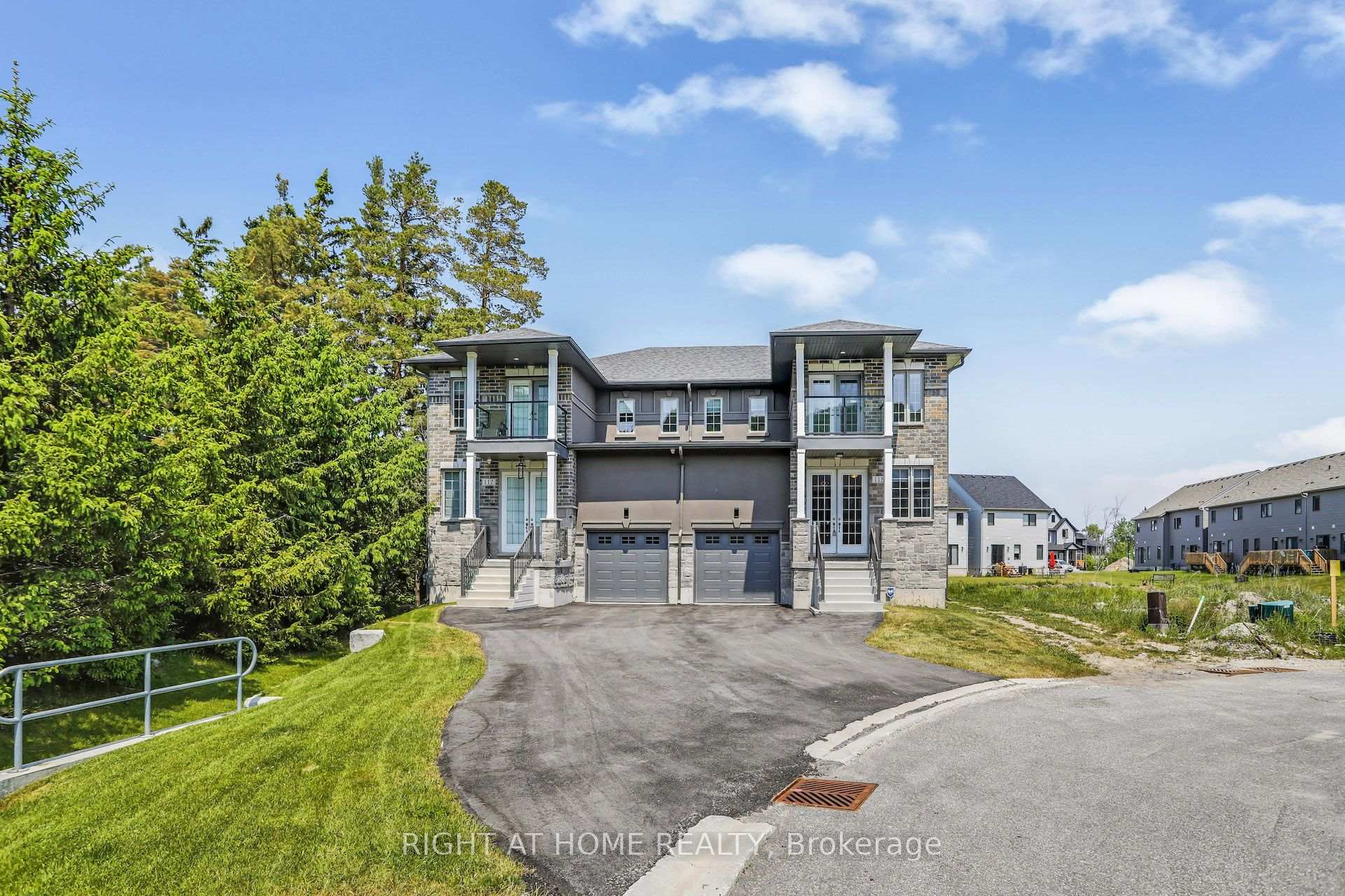 Photo of Unit 141, 115 Delphi Court