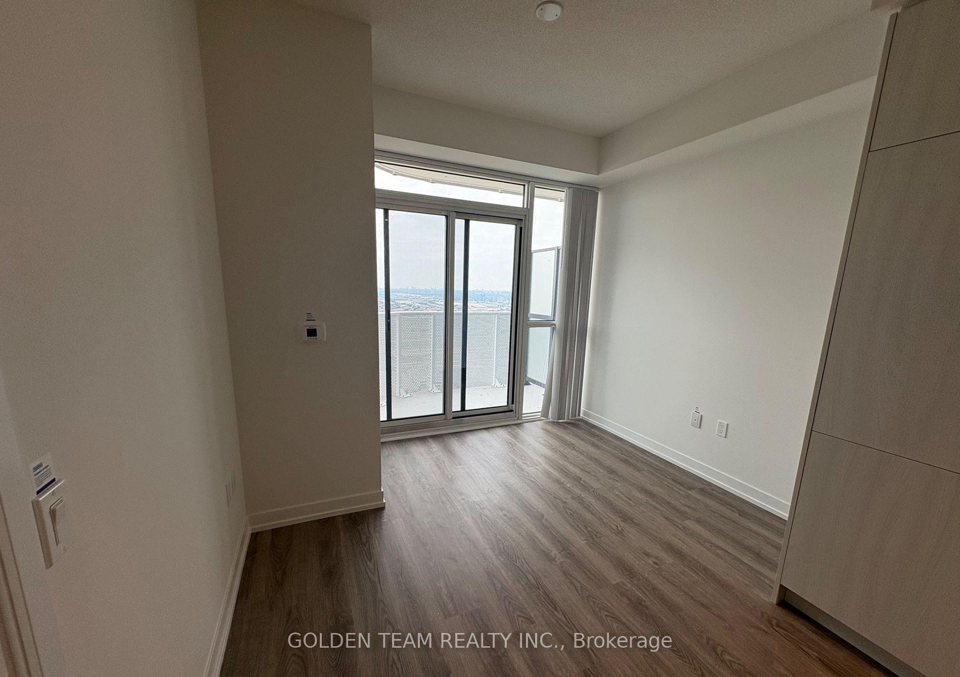 Photo 6 of Unit 5003, 195 Commerce Street, Vaughan, Vaughan Corporate Centre — HOMEH