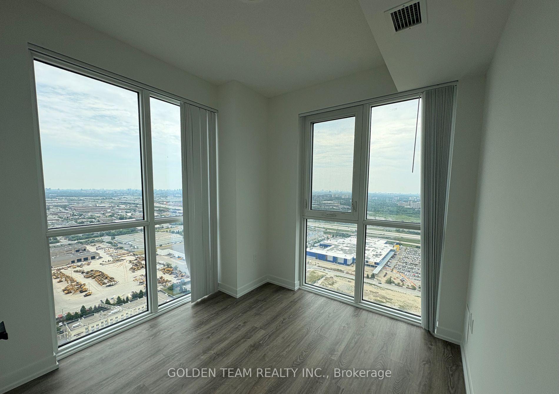 Photo 9 of Unit 5003, 195 Commerce Street, Vaughan, Vaughan Corporate Centre — HOMEH