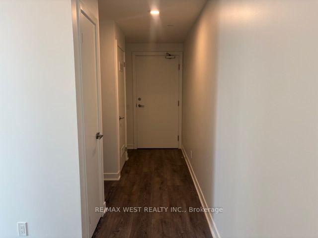 Photo 4 of Unit 804, 10 Flavelle Trail, Vaughan, Steeles West Industrial — HOMEH