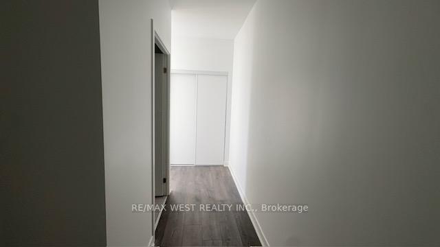 Photo 6 of Unit 407, 10 Flavelle Trail, Vaughan, Steeles West Industrial — HOMEH