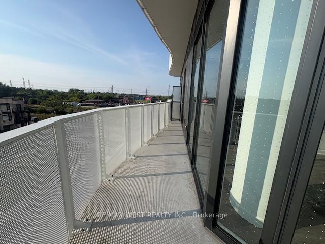 Photo 15 of Unit 407, 10 Flavelle Trail, Vaughan, Steeles West Industrial — HOMEH